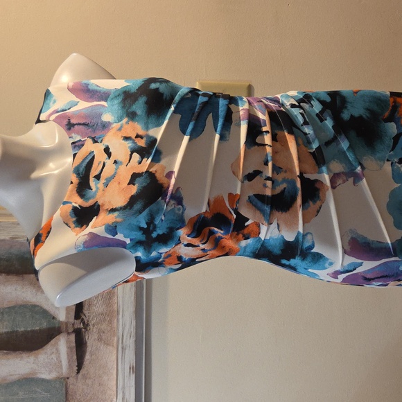 Ivanka Trump Multicolor Patterned Dress - Picture 8 of 10